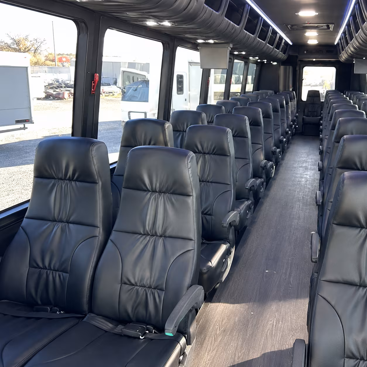 secure transportation for your next airport transfer 1